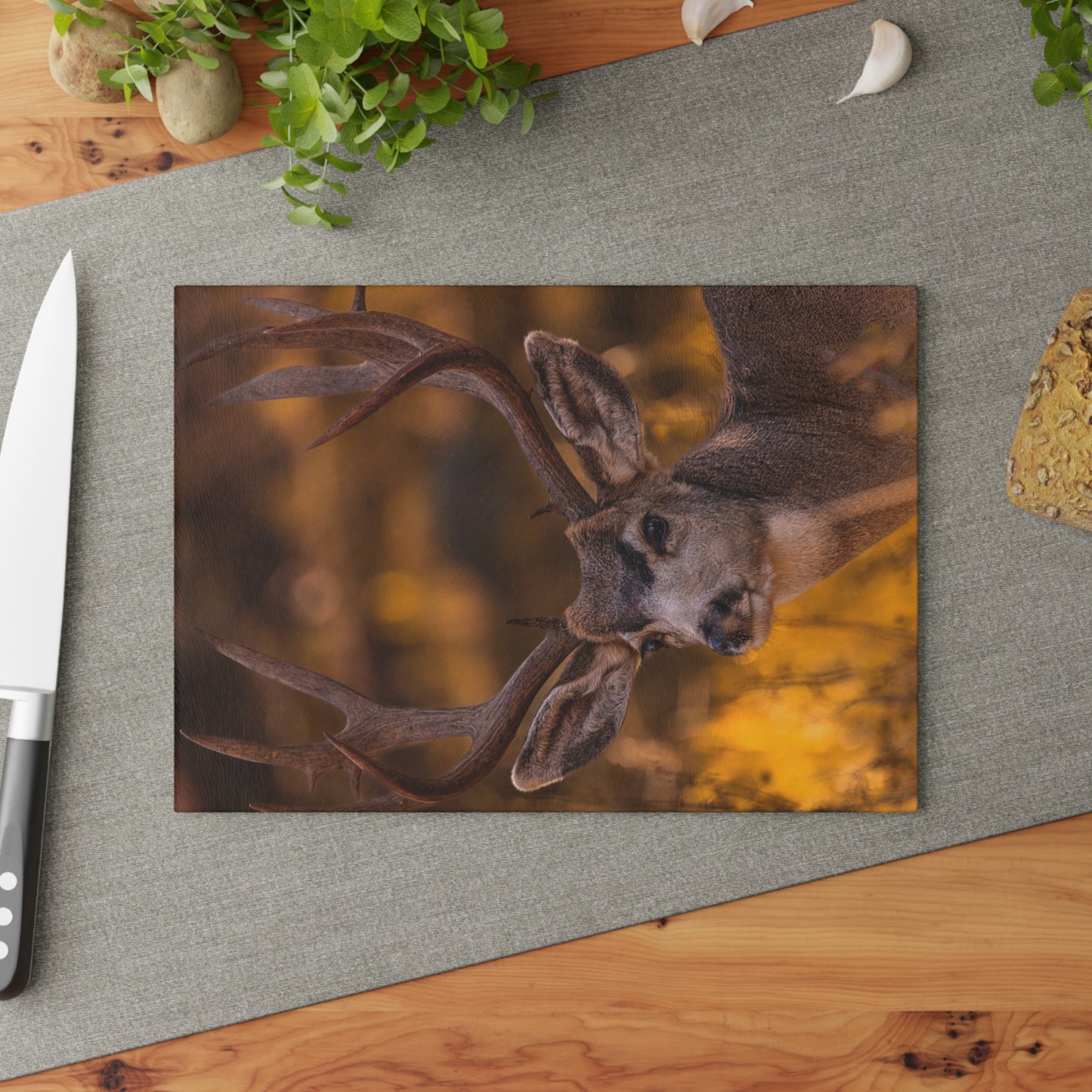 "NOVEMBER GOLD" BUCK MULE DEER - CUTTING BOARD