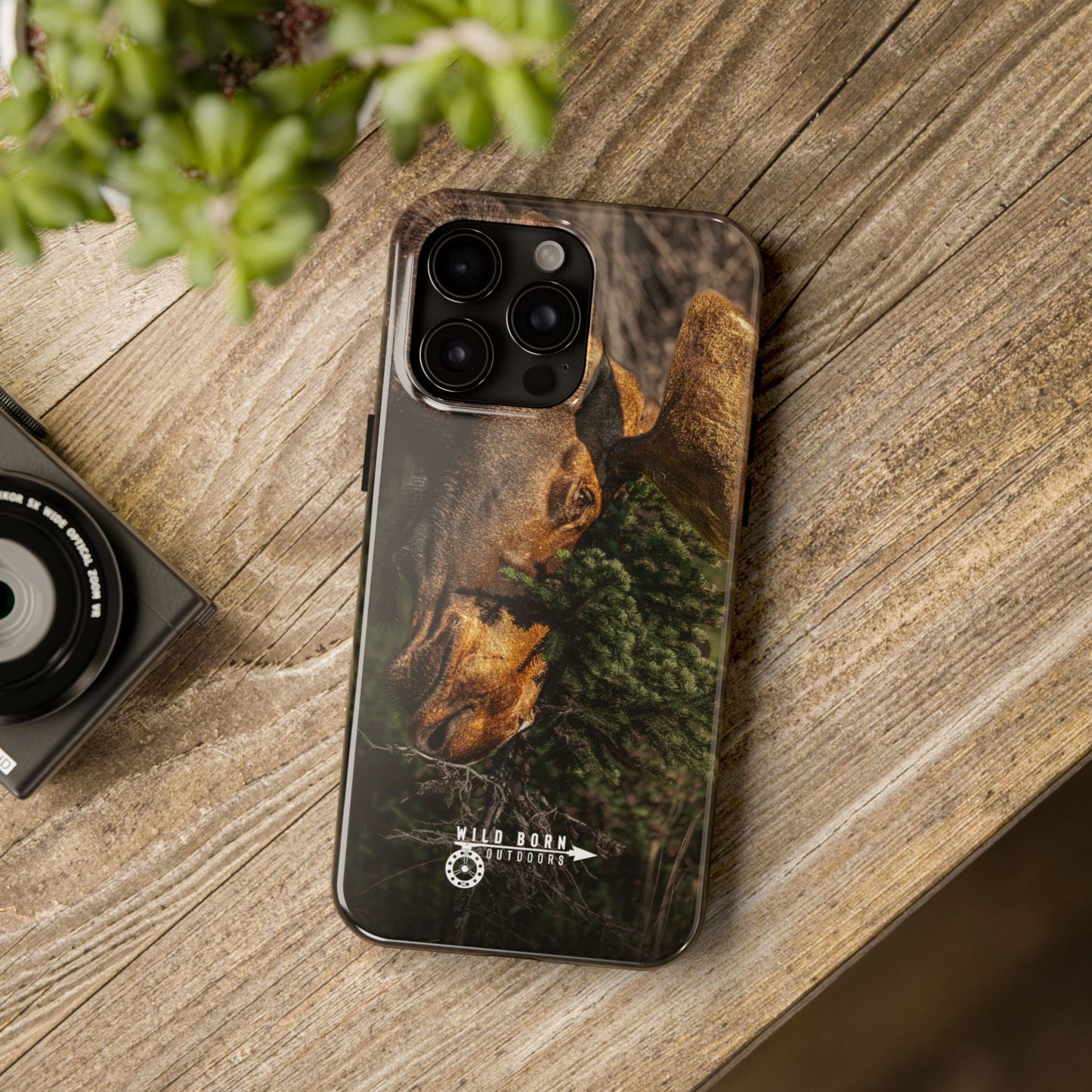 "WILD CONNECTION" PHONE CASE