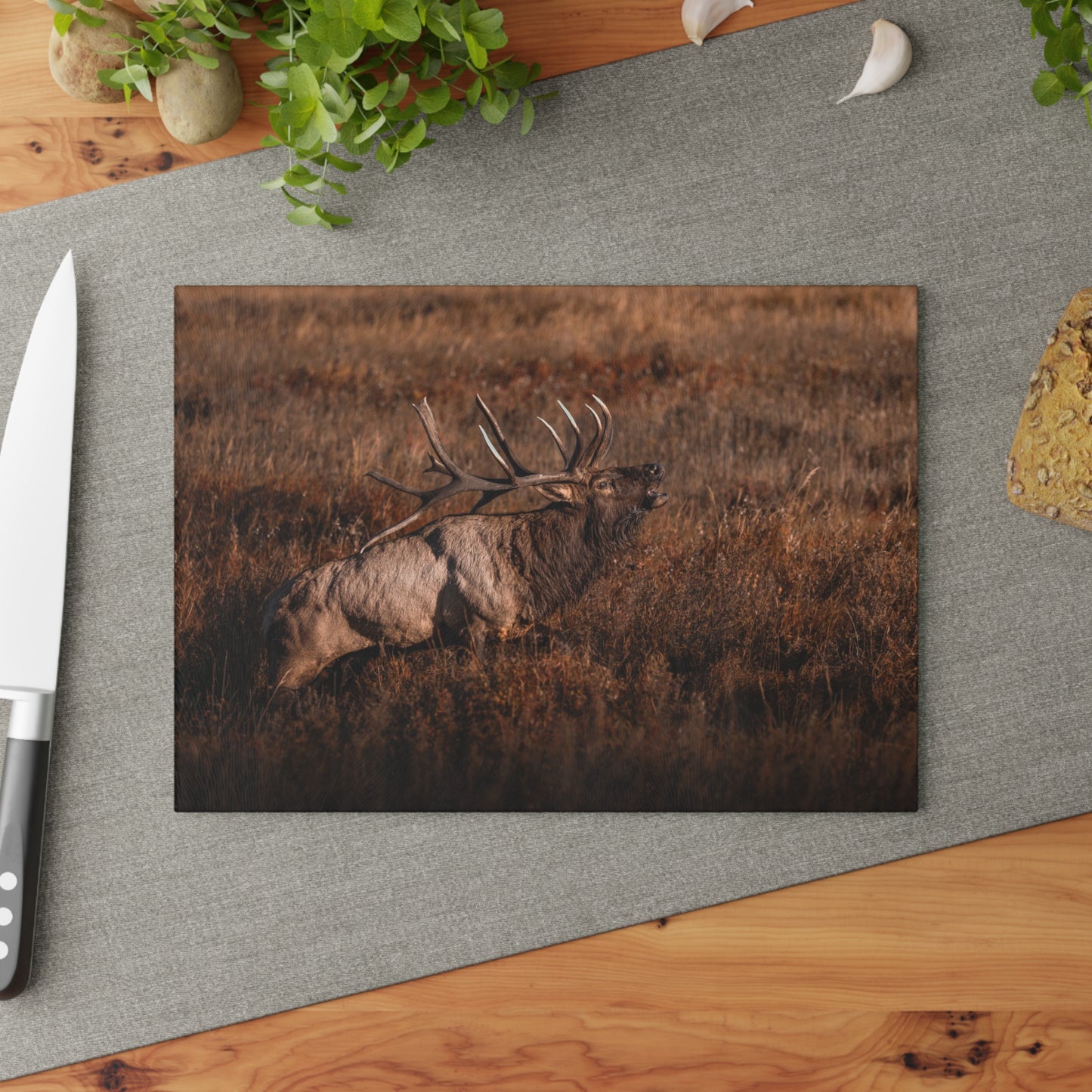 "BUGLE" BULL ELK - CUTTING BOARD